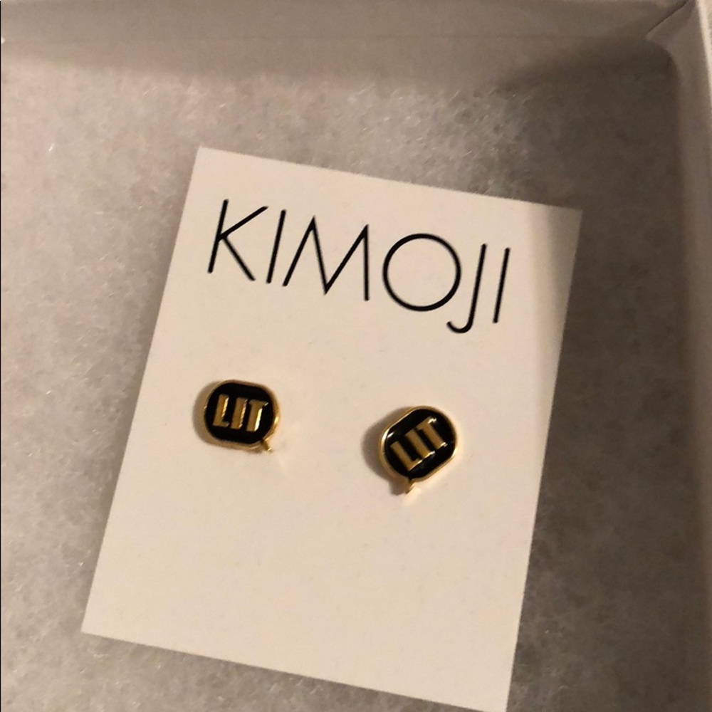 Kim Kardashian’s “lit” kimoji earrings